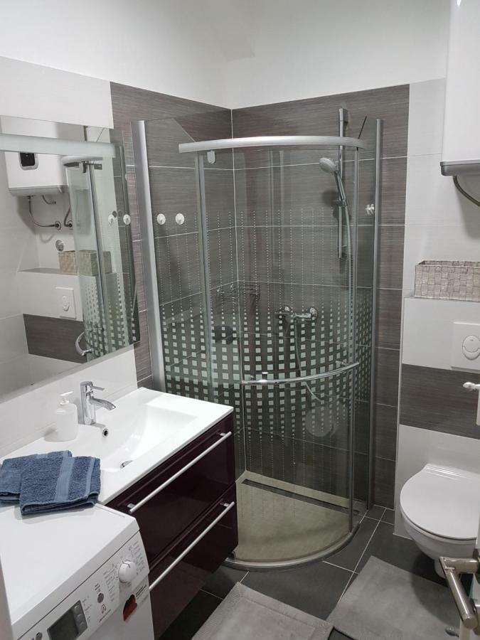 Apartman Anita Jesenice  Extérieur photo